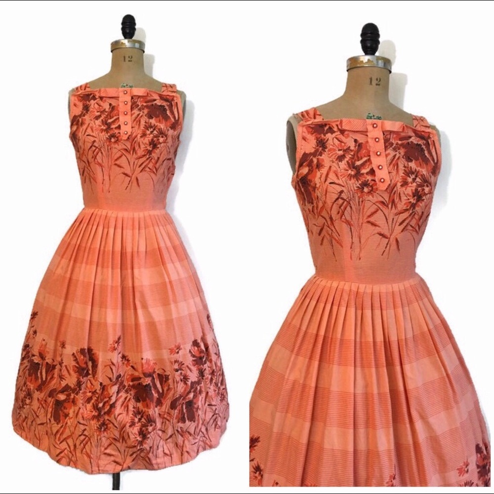 Vintage 1950s novelty border print sundress dress